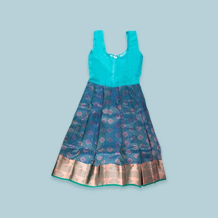 Pattu Pavadai Sattai | Size 7/ Traditional Dress/ Pattu Langa for Kids