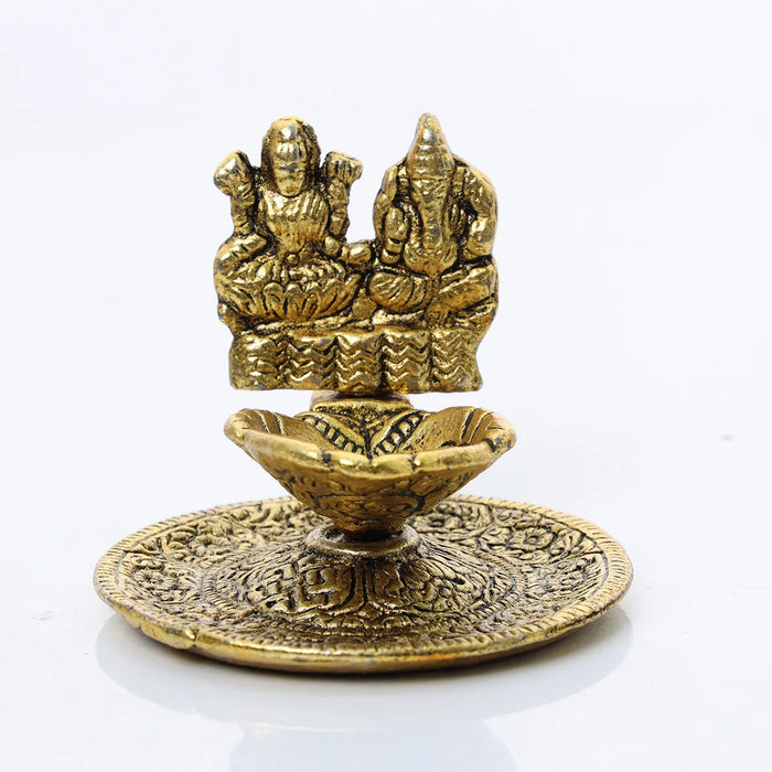 Hand Deep - 2.5 x 3 Inches | Aluminium Diya/ Lakshmi Ganesh with Lamp/ Vilakku for Pooja