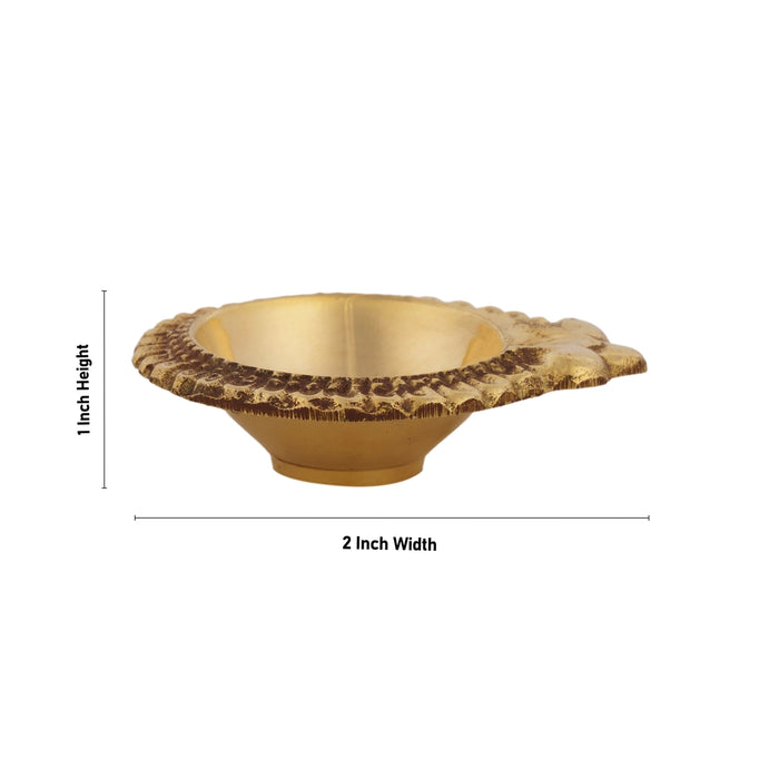 Lakshmi Kubera Vilakku - 1 x 2 Inches | Laxmi Kubera Deepam/ Brass Lamp/ Kubera Lakshmi Vilakku for Pooja