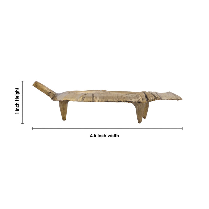 Brass Shankh Stand - 1 x 4.5 Inches | Shankh Holder/ Dakshinavarti Shankh Stand for Pooja