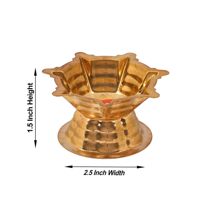 Brass Seven Star Deep - 1.5 x 2.5 Inches | Brass Lamp/ 7 Star Diya/ Vilakku for Pooja/ 30 Gms Approx