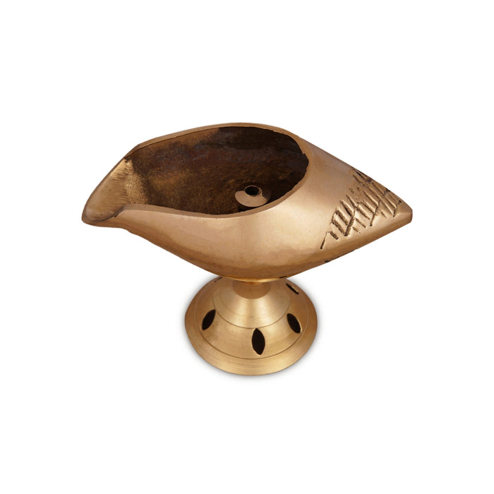Shankh Shape Brass Lamp With Base - 3.5 x 4 Inches | Brass Pooja Diya/ Brass Deepam/ Brass Vilakku for Home