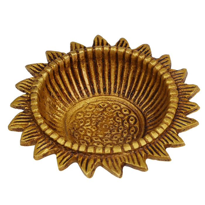 Agal Deepam - 3 Inches | Antique Brass Lamp/ Diya/ Vilakku for Pooja/ 118 Gms Approx