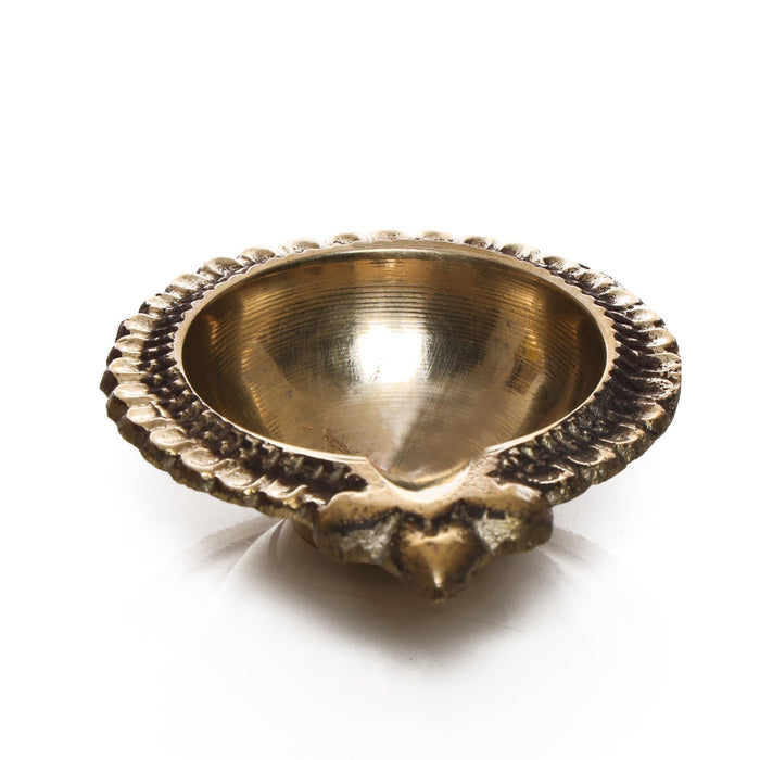 Lakshmi Kubera Vilakku- 0.5 X 2.25 Inches | Brass Kubera Lakshmi Vilakku/Laxmi Kubera Deepam For Wealth & Pooja