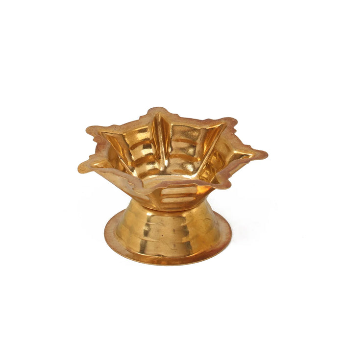 Brass Seven Star Deep - 1 x 2 Inches | Brass Lamp/ 7 Star Diya/ Vilakku for Pooja/20 Gms Approx