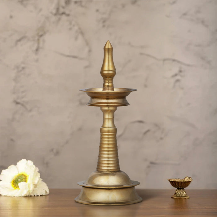 Kerala Kuthu Vilakku - 7 x 4 Inches | Kerala nilavilakku/ Brass Lamp/ Kerala Diya for Pooja
