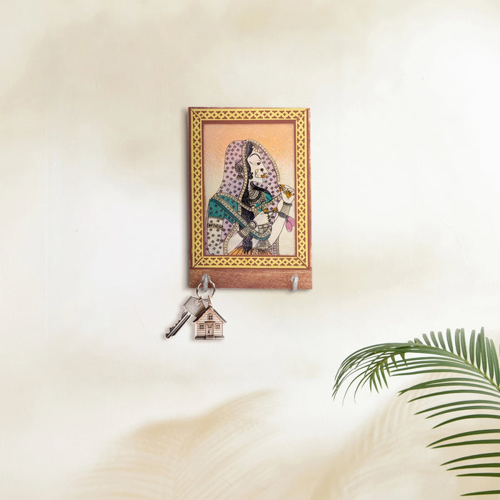 Key Holder - 4.5 x 3.5 Inches | Shesham Wooden Key Hanger/ Wall Mounted Key Stand for Home & Office