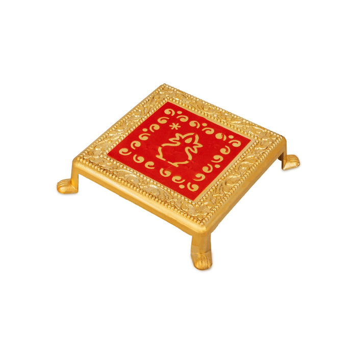 Manai With Leg - 4.5 x 4.5 Inches | Pooja Chowki/ Plastic Bajot/ Patla For Deity