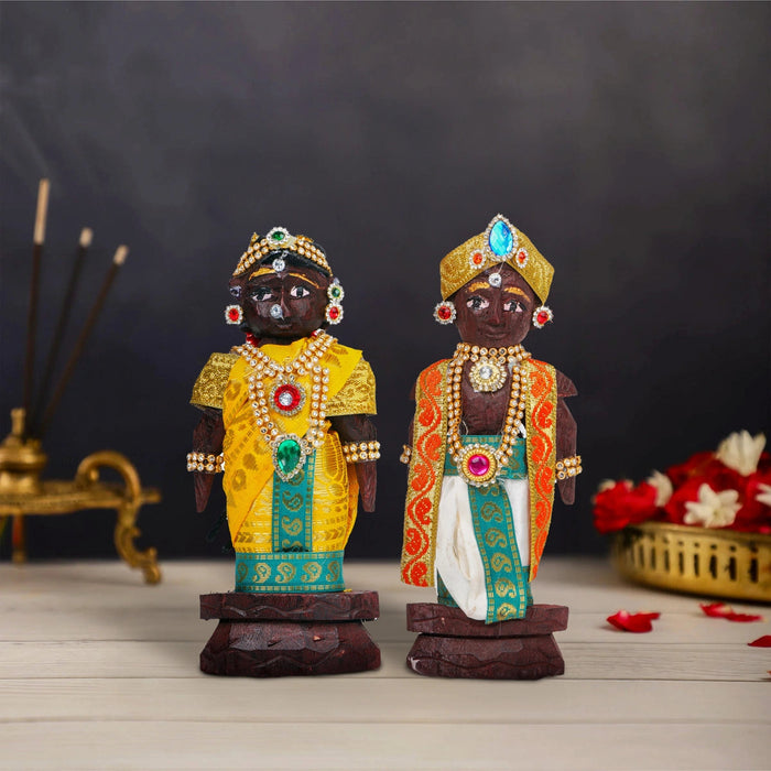 Decorative Marapachi Bommai Pair - 6 X 3 Inches | Marapachi Doll/ Kolu Bommai/ Wood Sculpture For Golu Display