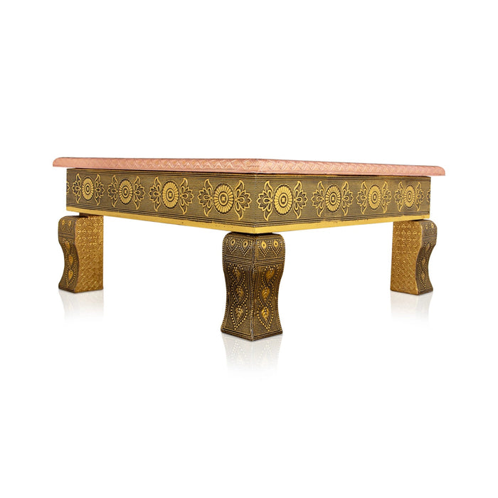 Bajot - Gold C OX - 18x18 Inch