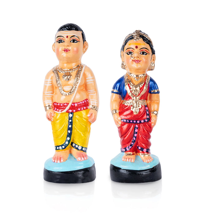 Iyer Couple Clay Golu Bommai Pair - 7 x 2.5 Inches | Giri Golu Doll/ Navaratri Kolu Bomma/Bommalu