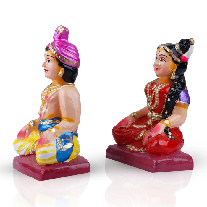 Young Couple Clay Golu Bommai Pair - 8 x 5 Inches | Giri Golu Doll/ Navaratri Golu Bomma/Gombe/Bommai