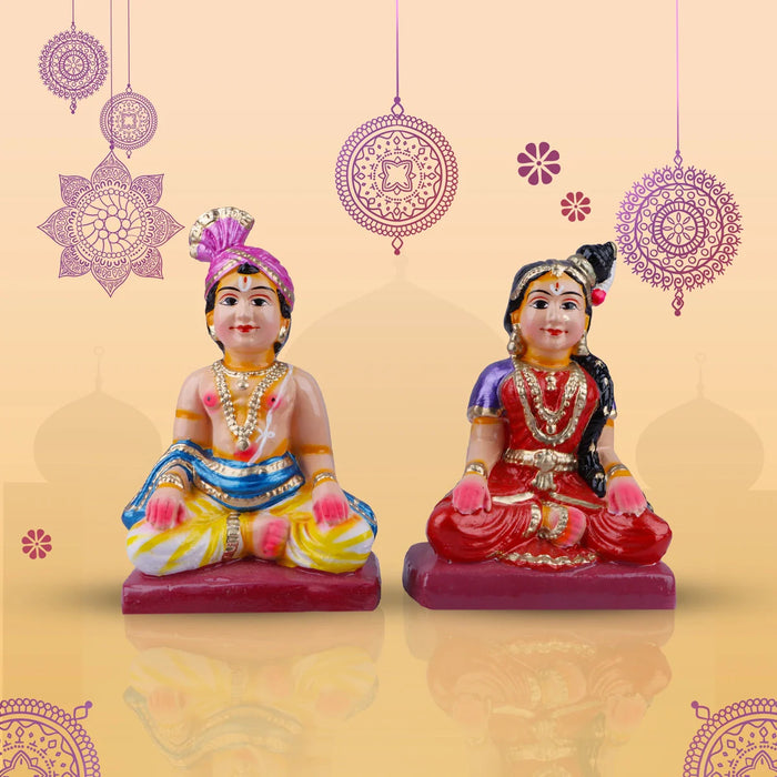 Young Couple Clay Golu Bommai Pair - 8 x 5 Inches | Giri Golu Doll/ Navaratri Golu Bomma/Gombe/Bommai