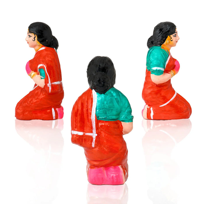 Tulasi Maadam with Women Clay Golu Bommai Set - 8 x 3 Inches | Giri Golu Doll/ Navaratri Golu Bomma/Gombe