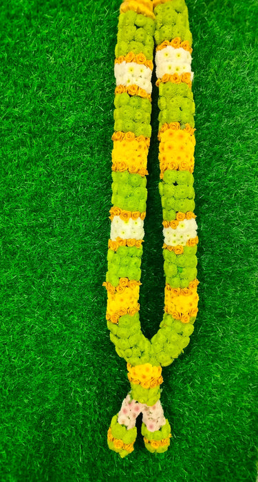 Button Chrysanthemum Marriage Garland - 2.5 Feet | Saamanthi / Giri Mum Flower Wedding Mala